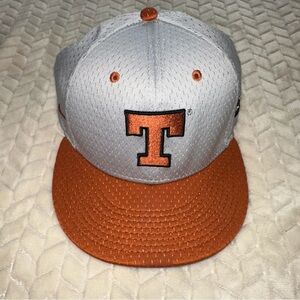 Nike True Texas “T” Hat Grey and Burnt Orange Size 7 7/8
